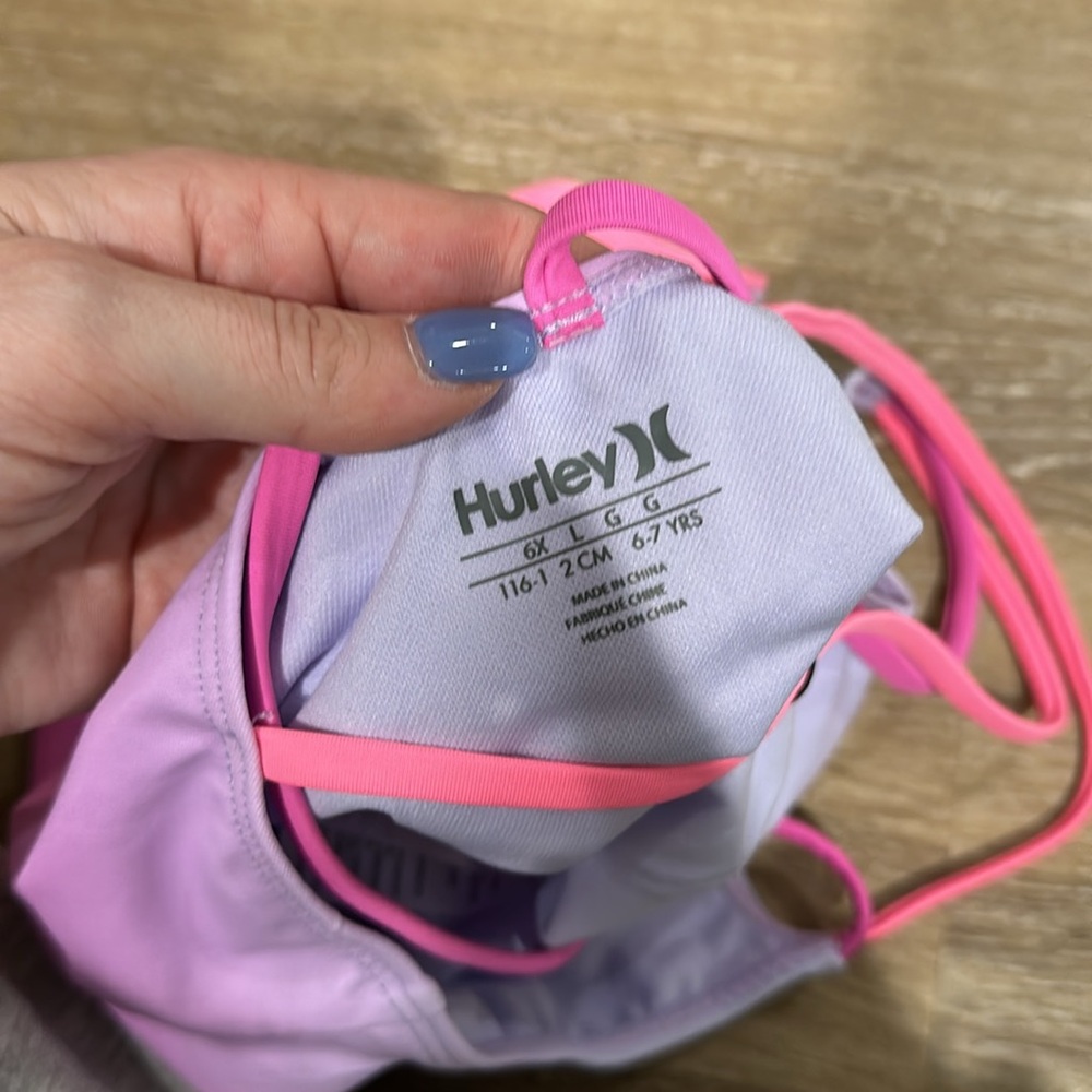 NWT little girls one pieces Hurley bathing suit. Size 6-7 6x - Picture 5 of 5